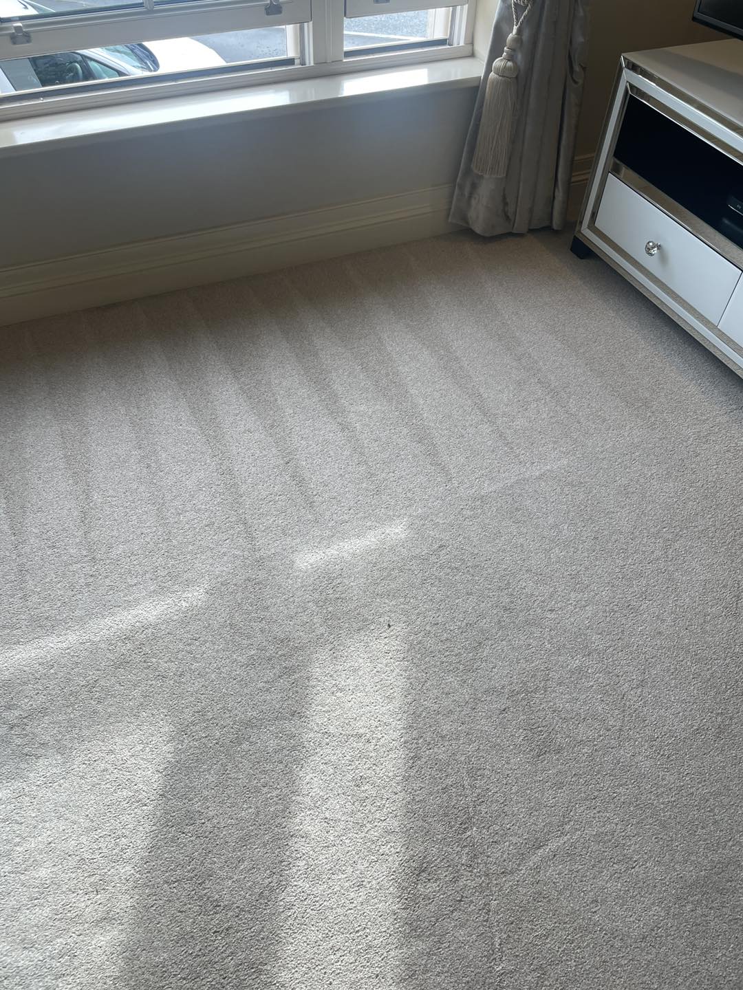 Clean carpet with hoover lines